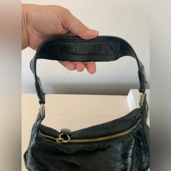 Michael Kors Patent leather hobo bag - Picture 9 of 13